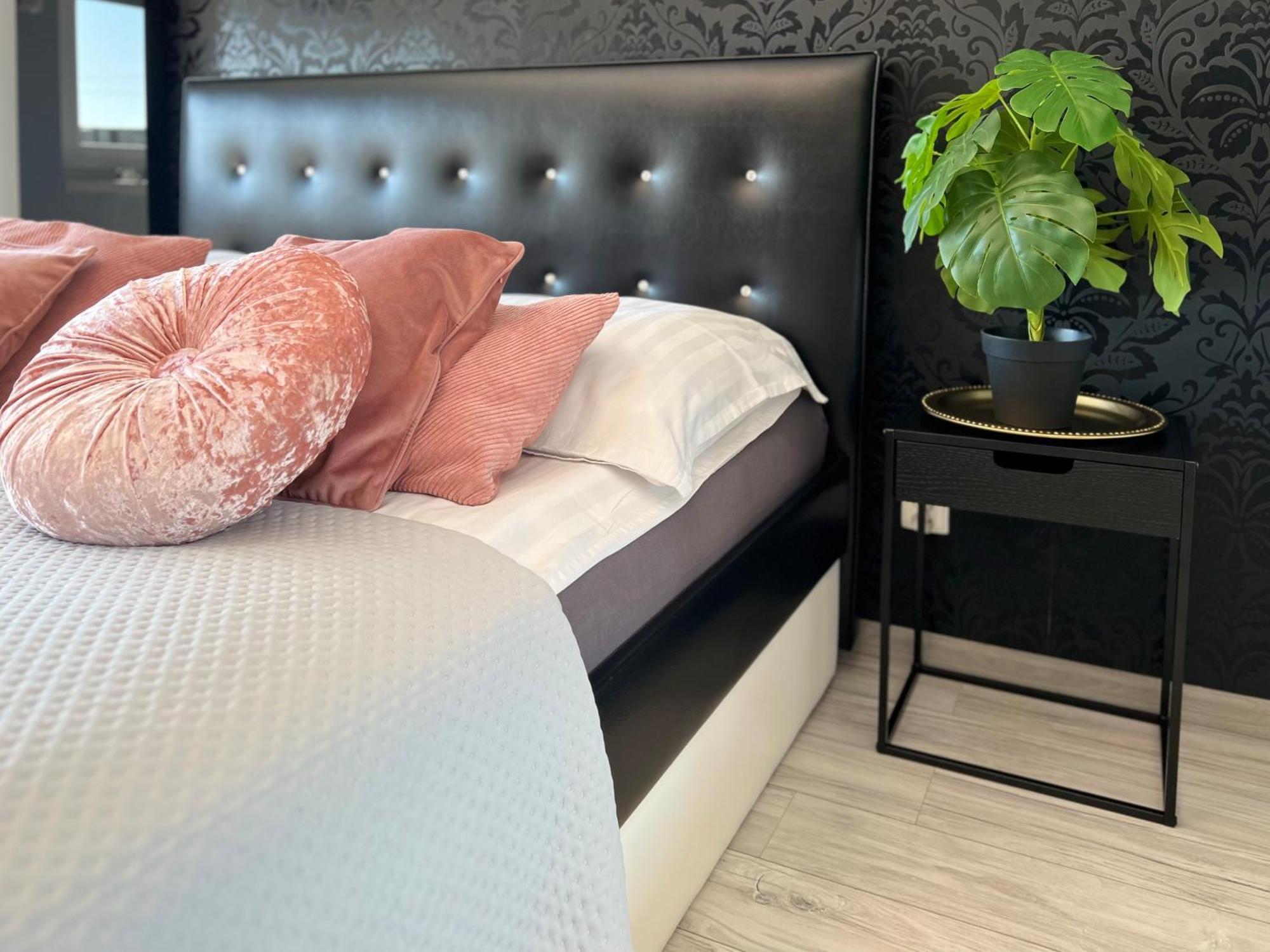 Spoldzielcza 22 Apartament Sky Line Klodzko Bagian luar foto