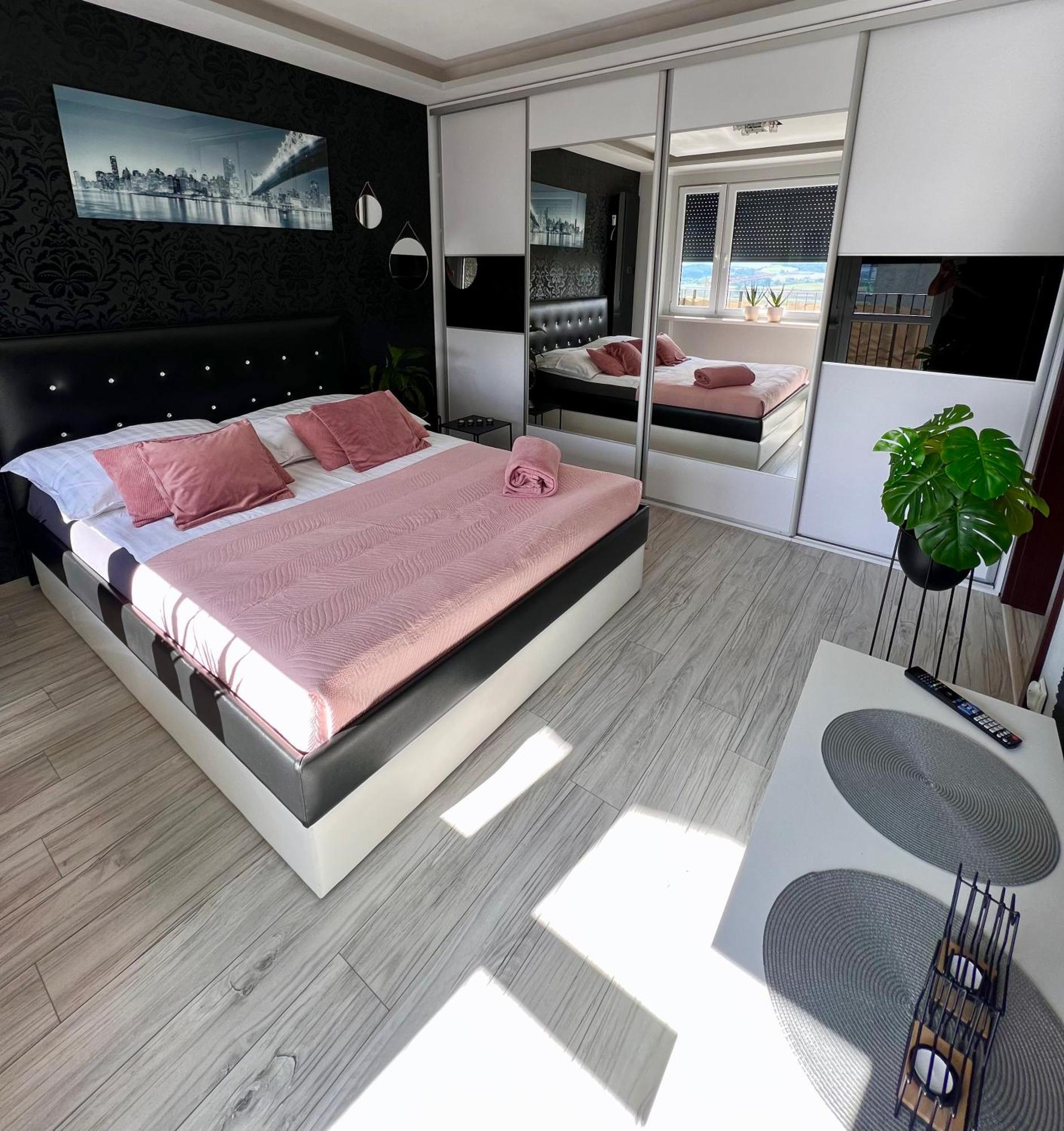 Spoldzielcza 22 Apartament Sky Line Klodzko Bagian luar foto