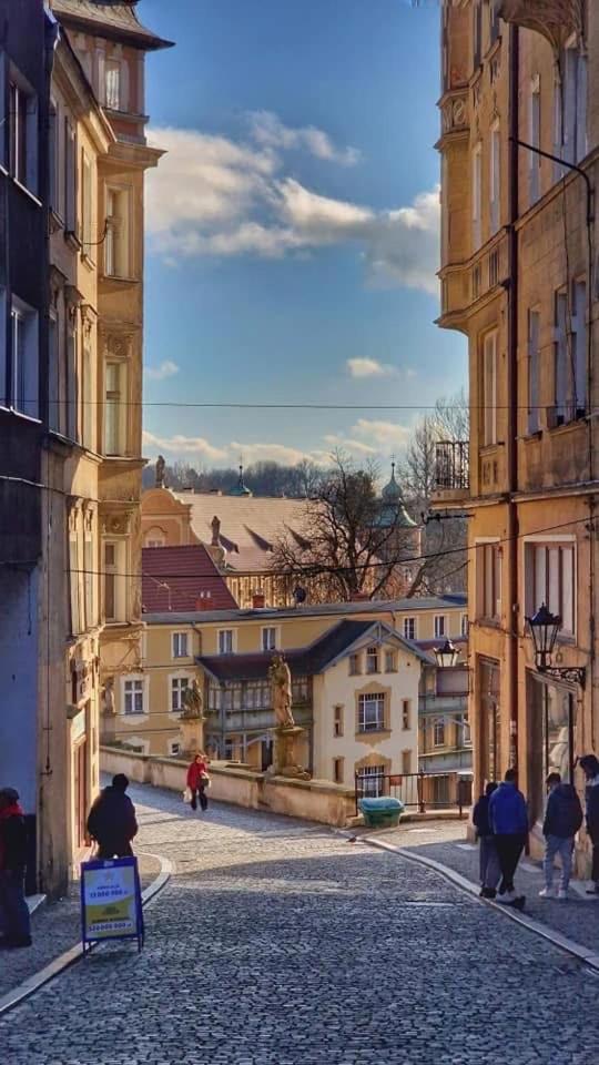 Spoldzielcza 22 Apartament Sky Line Klodzko Bagian luar foto